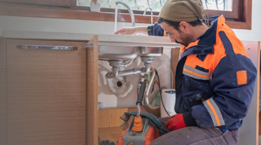 Professional expert plumbing services in Tolono, IL